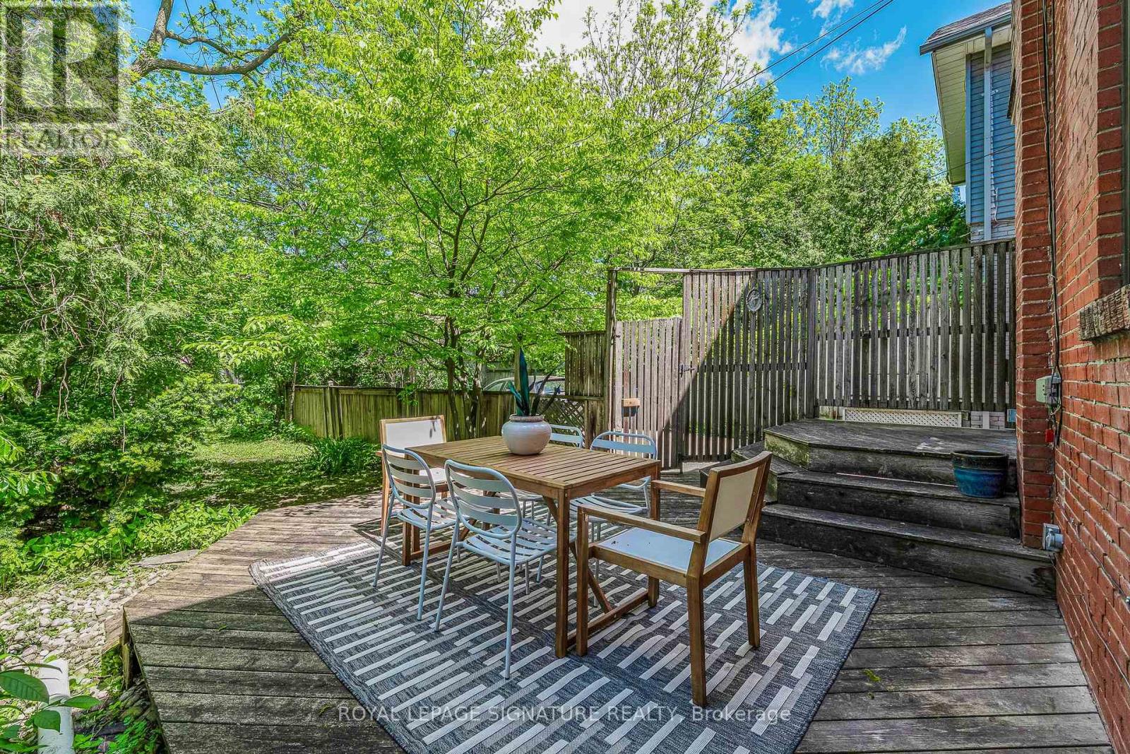 90 ROSELAWN AVENUE - 28