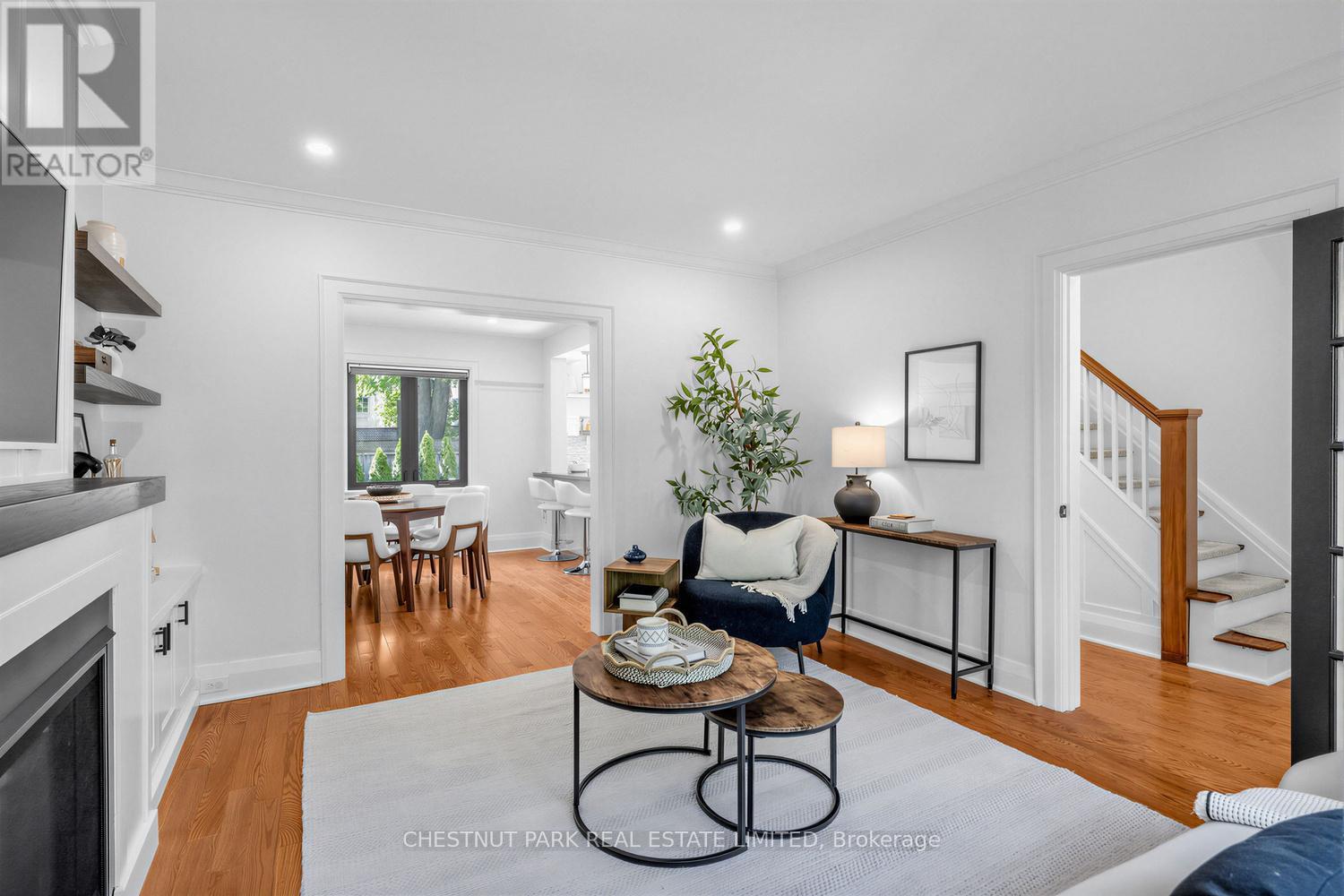 29 ELVINA GARDENS - 5