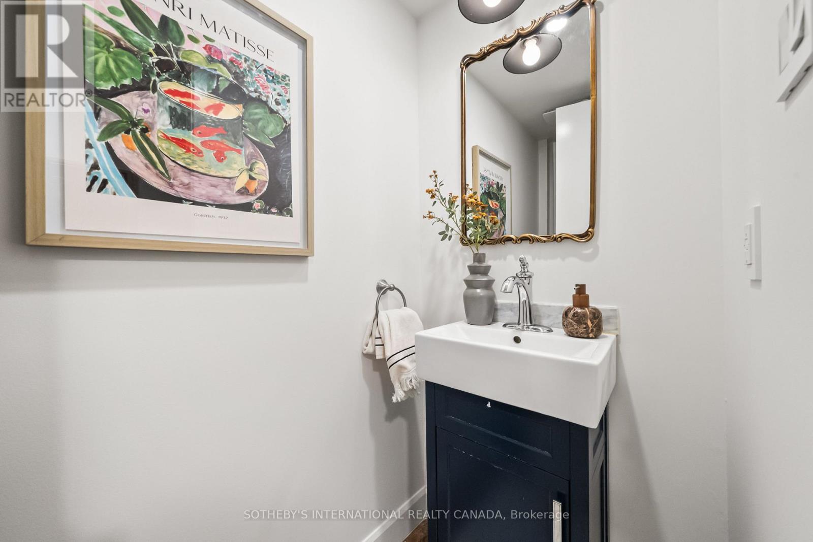 111A ALCORN AVENUE - 16