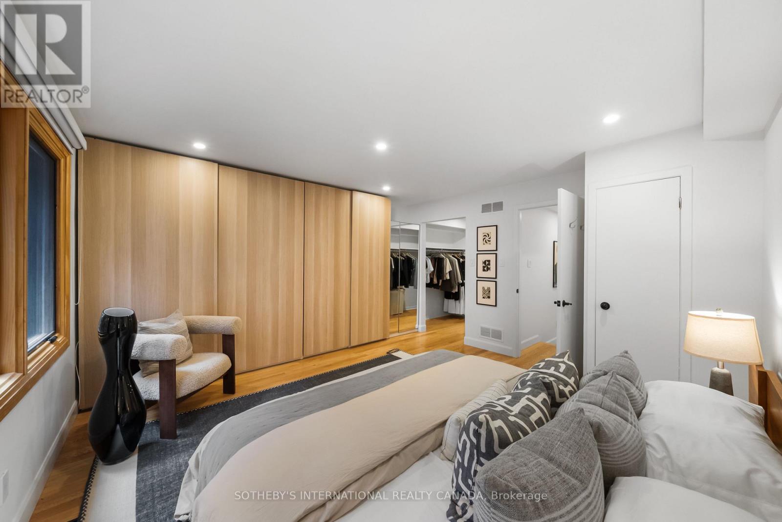111A ALCORN AVENUE - 25