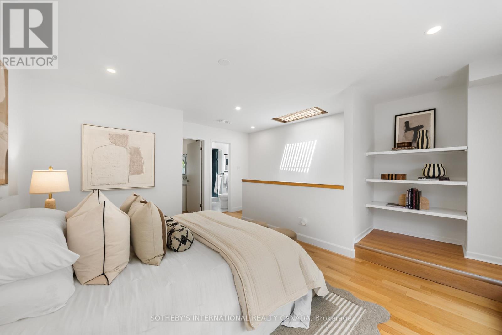 111A ALCORN AVENUE - 31