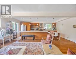 19 Talwood Drive, Toronto, ON M3B2P4 Photo 13