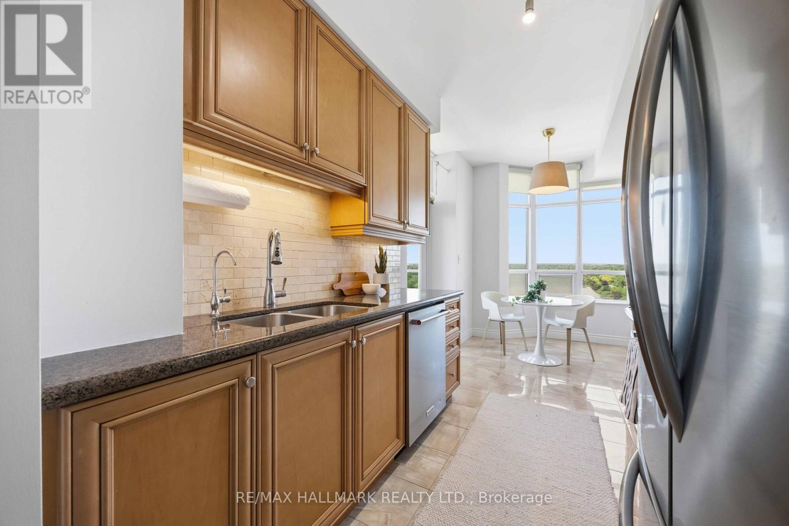 #1807 10 BLOORVIEW PLACE - 15