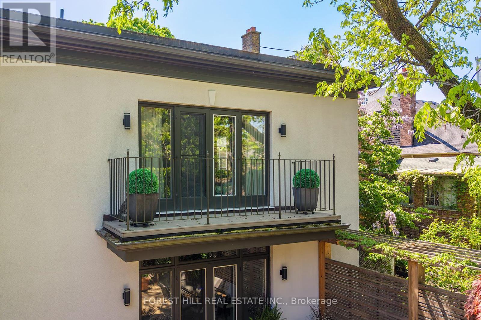 12 SHORNCLIFFE AVENUE - 23