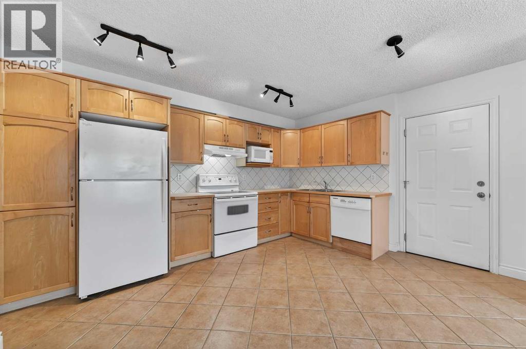 #10 1815 26 Avenue SW - Image 3