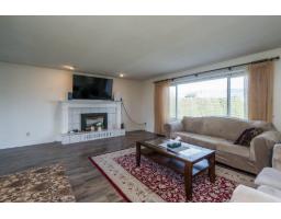 Living room - 42505 Yale Road, Greendale, Sardis   Greendale, BC V2R4J4 Photo 8