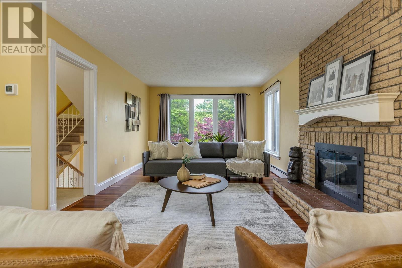 Property 23 of 43 of 60 Bayview Road
