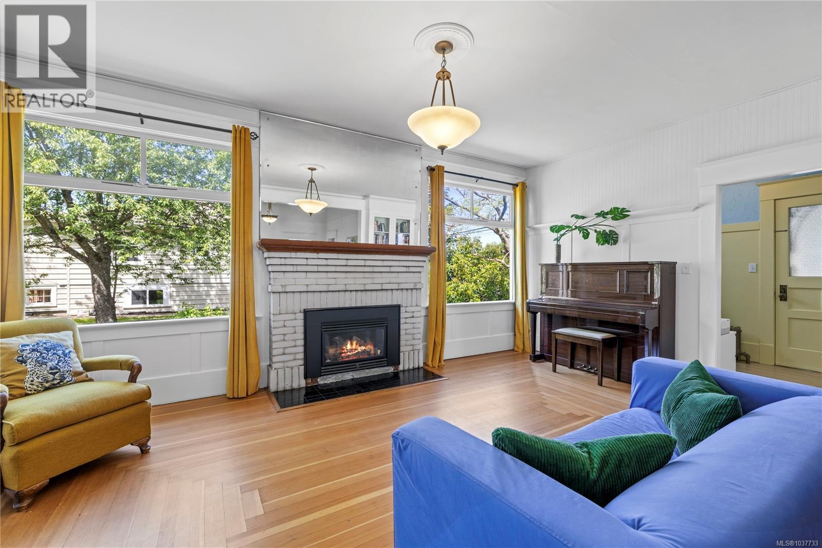 522 Victoria Rd - 25