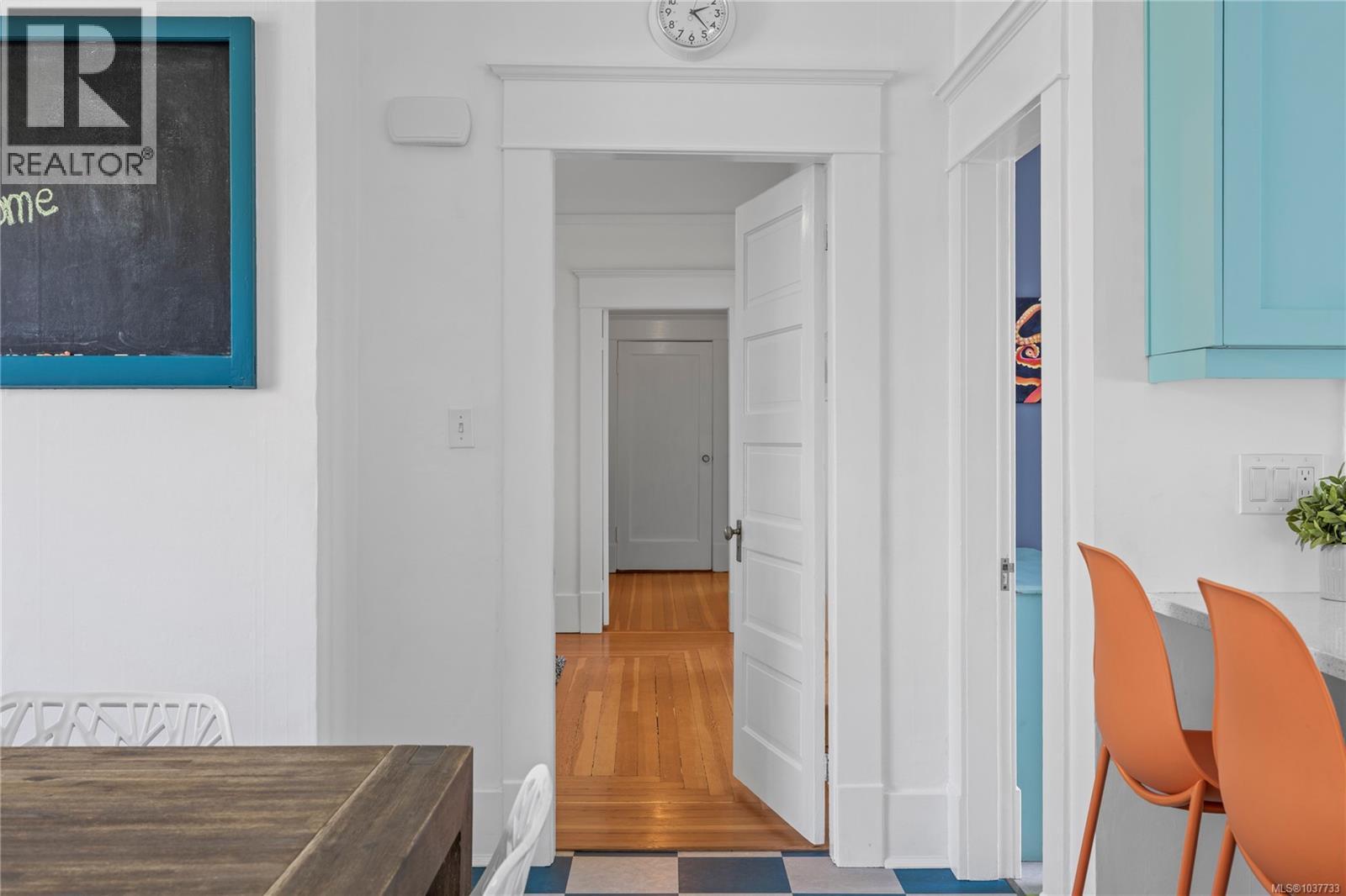 522 Victoria Rd - 12