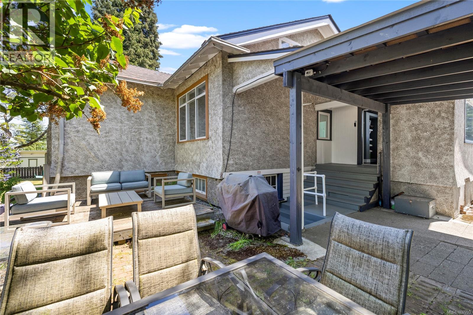 522 Victoria Rd - 62