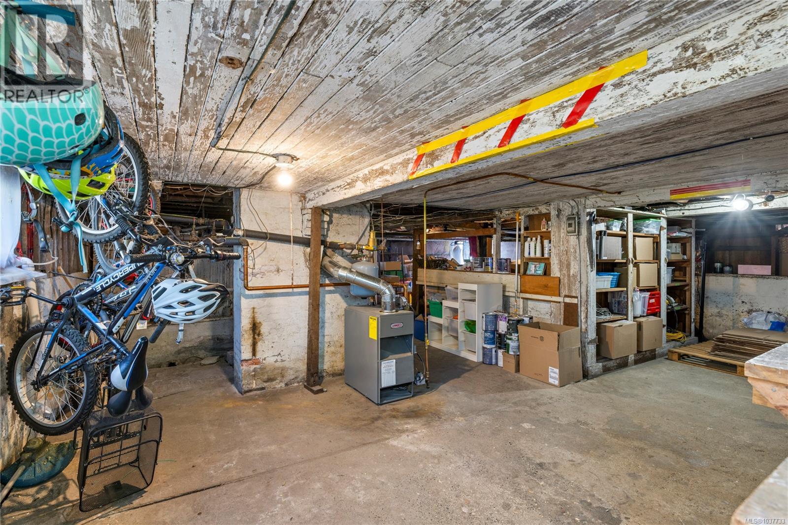 522 Victoria Rd - 50