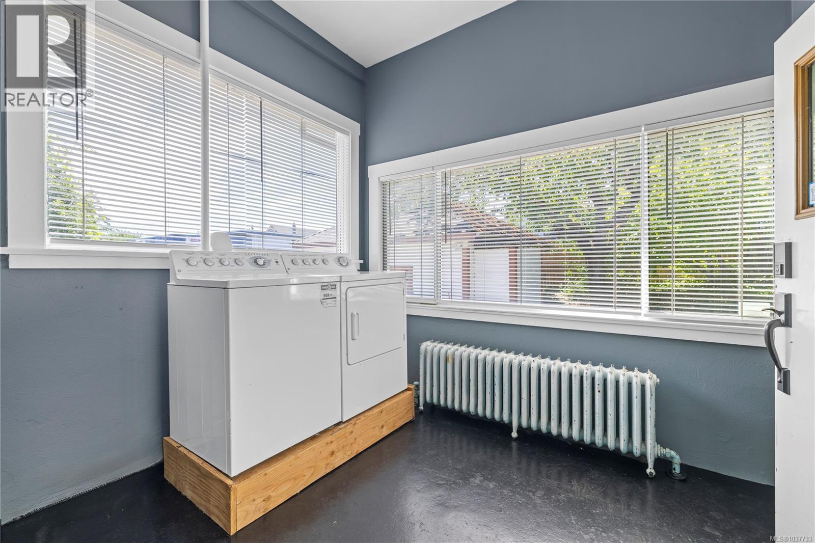 522 Victoria Rd - 49
