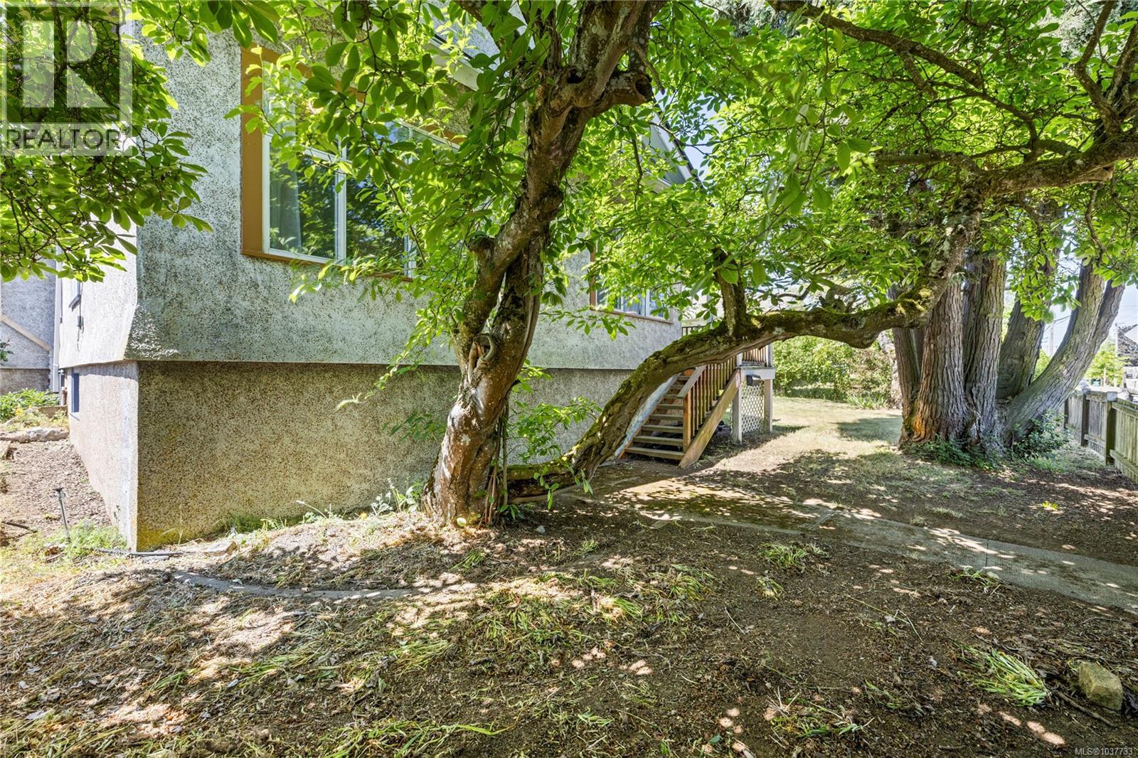 522 Victoria Rd - 76