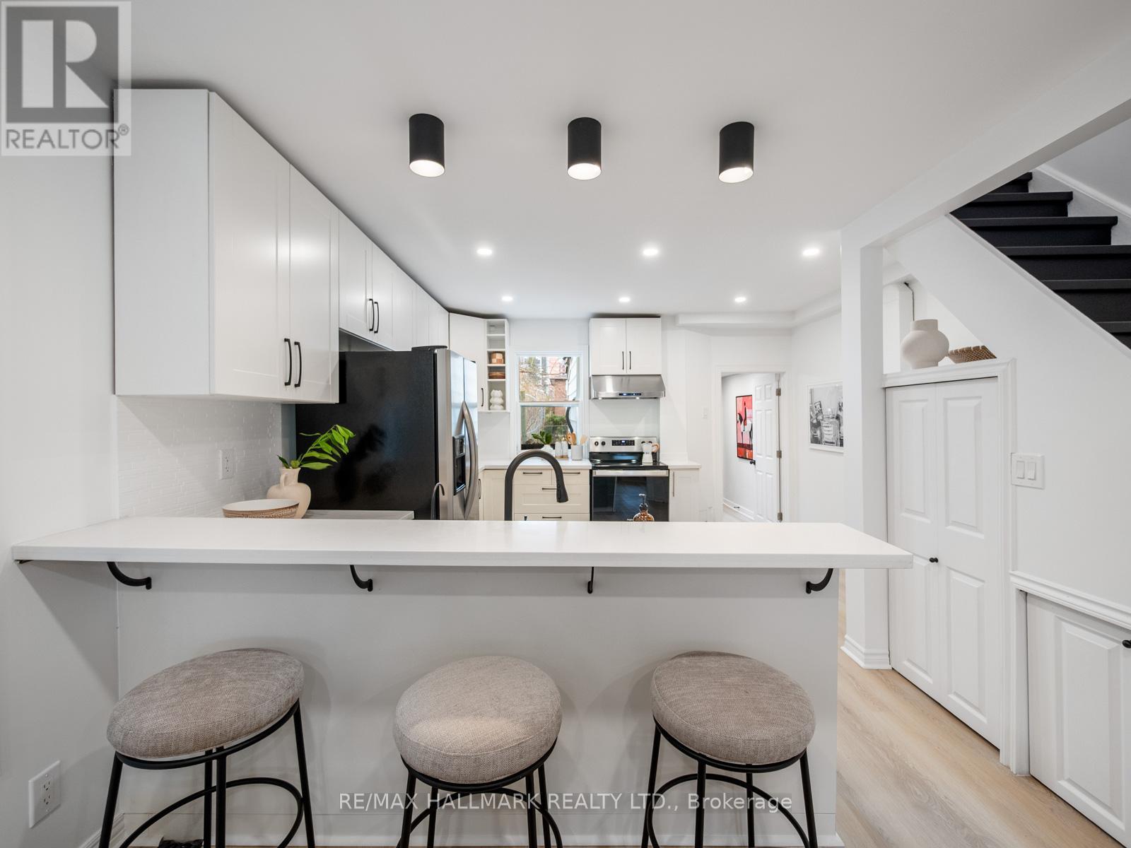 3 WOODVILLE AVENUE - 13