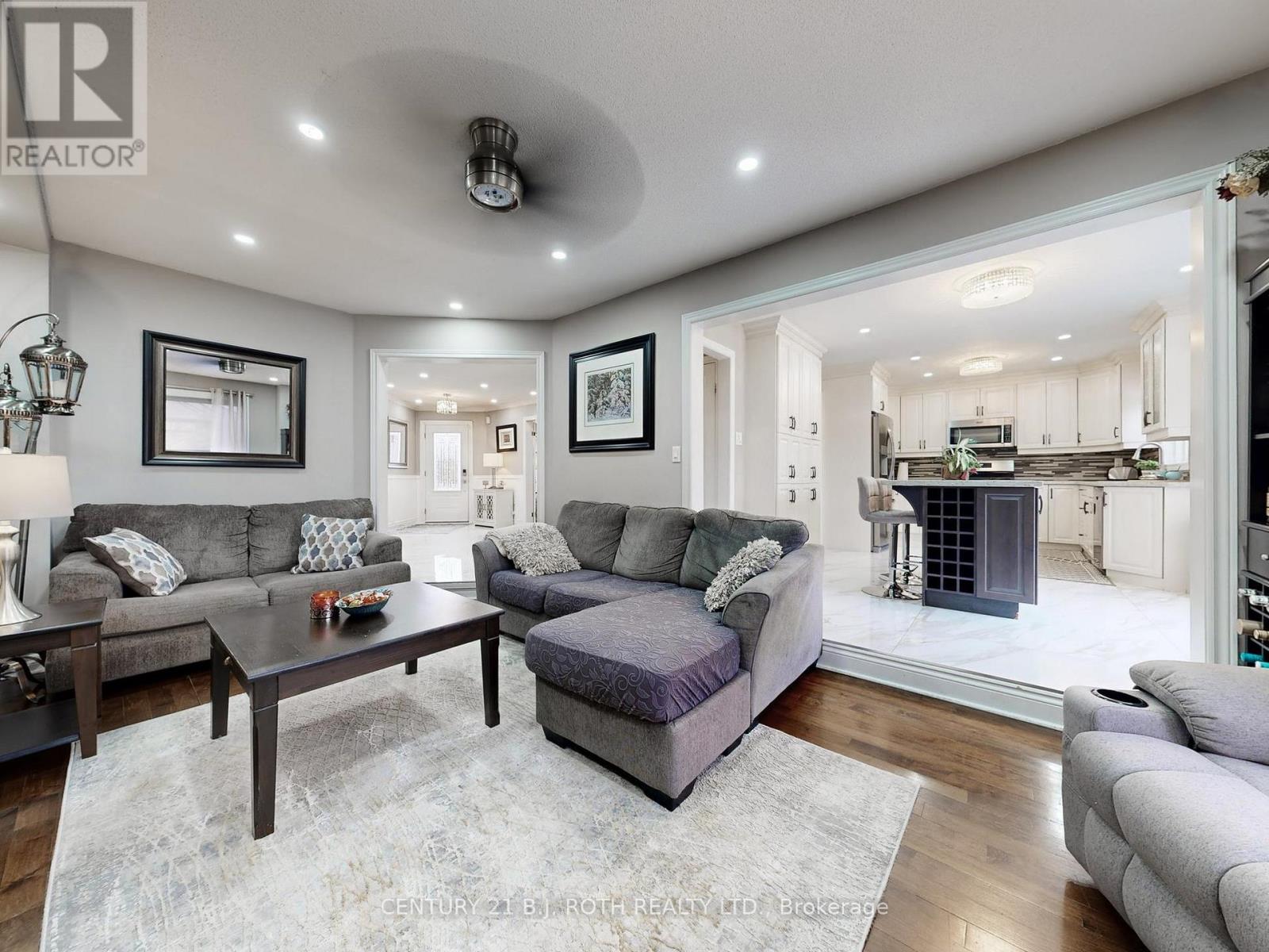 14 ROUND LEAF COURT - 6