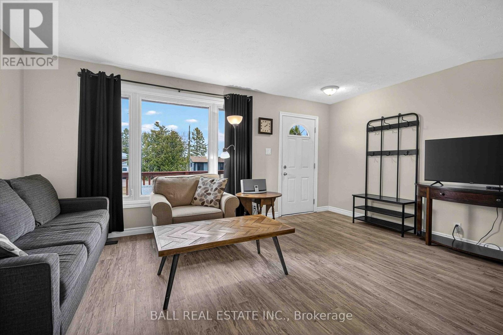 166 VICTORIA DRIVE - 13