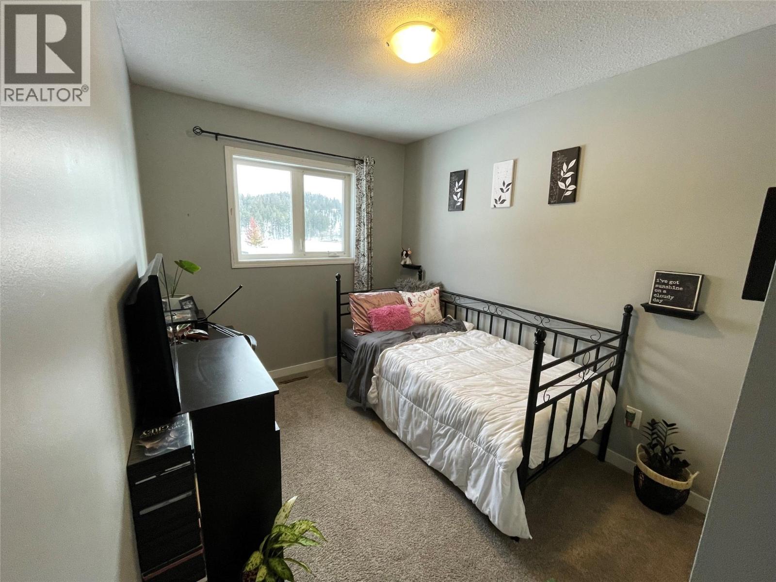 10 Beryl Drive - 19