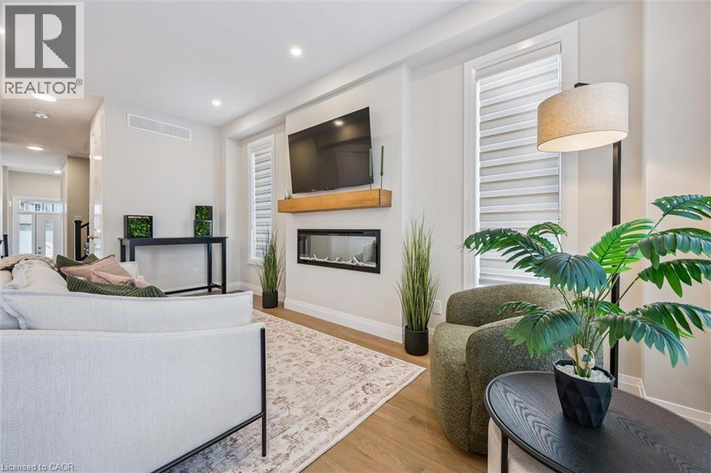 111 CATHERINE Street - 5