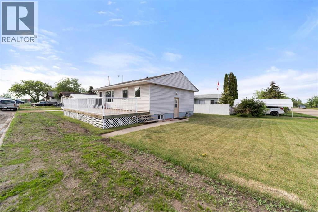 5302 49 Street - photo 2