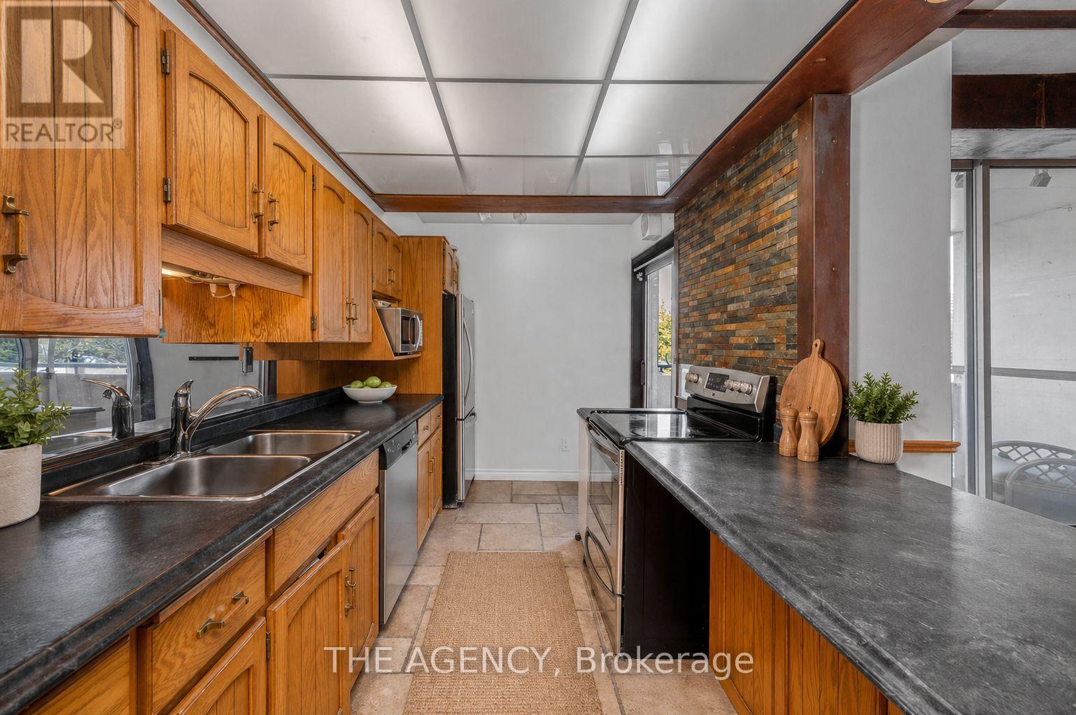 #308 1425 GHENT AVENUE - 28