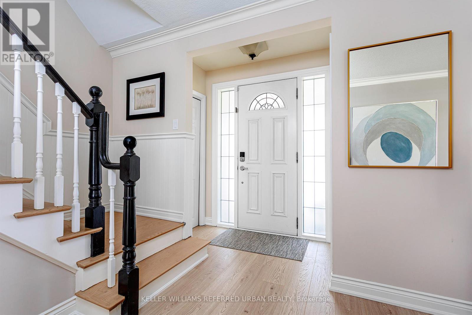 8 MARKWOOD CRESCENT - 7