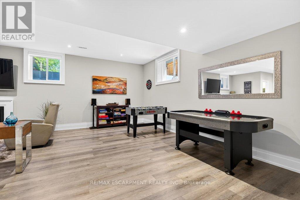 #6 2134 NEW STREET - 37