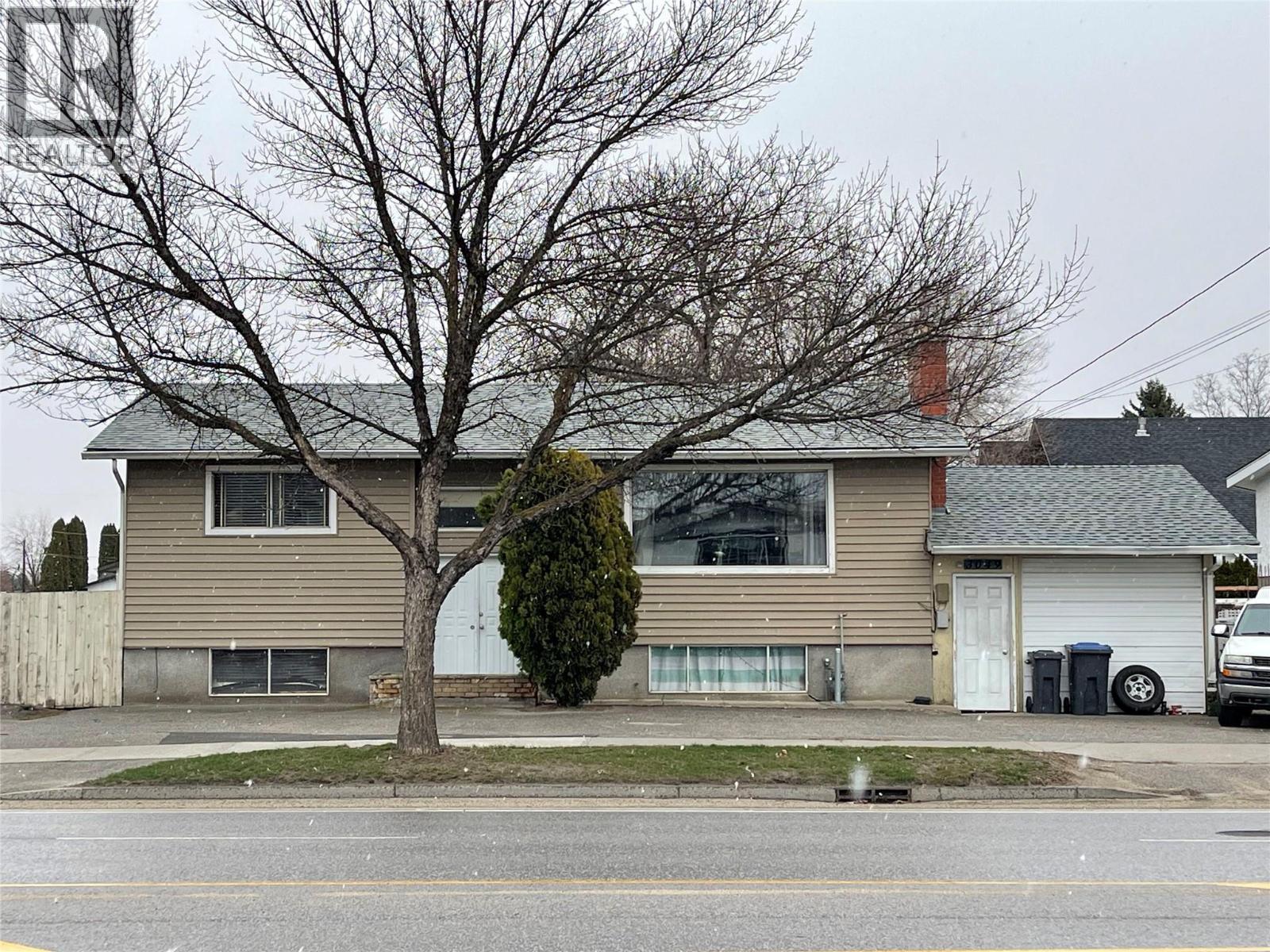 3049 Gordon Drive - 3