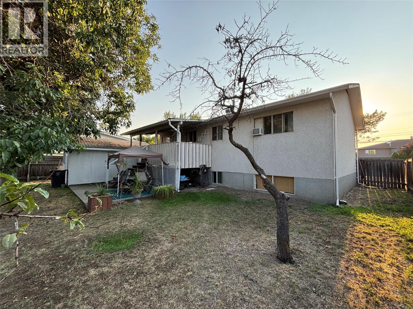 3049 Gordon Drive - 1