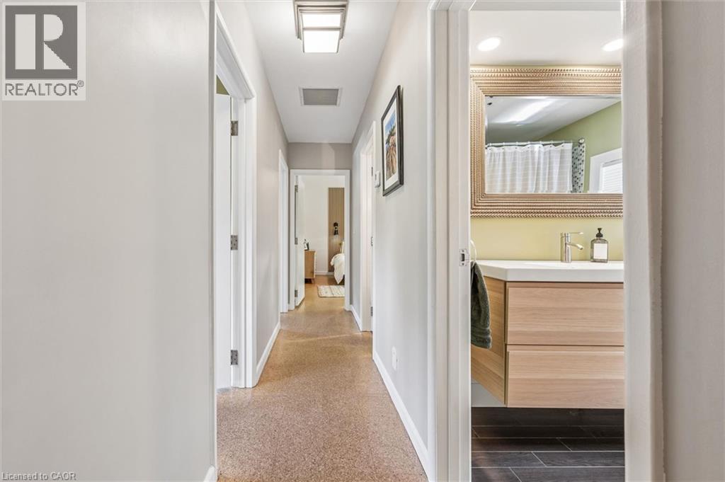 16 PARKWOOD Drive - 20