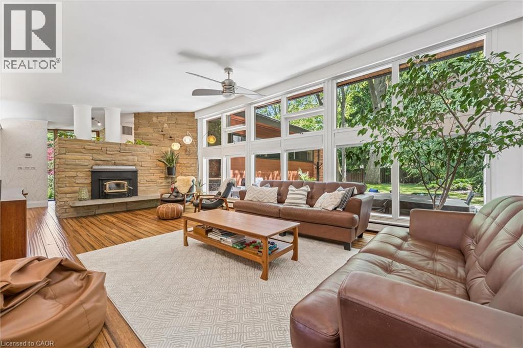 16 PARKWOOD Drive - 10