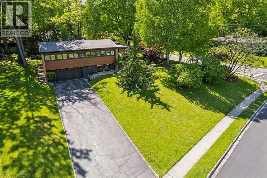 16 PARKWOOD Drive - 41