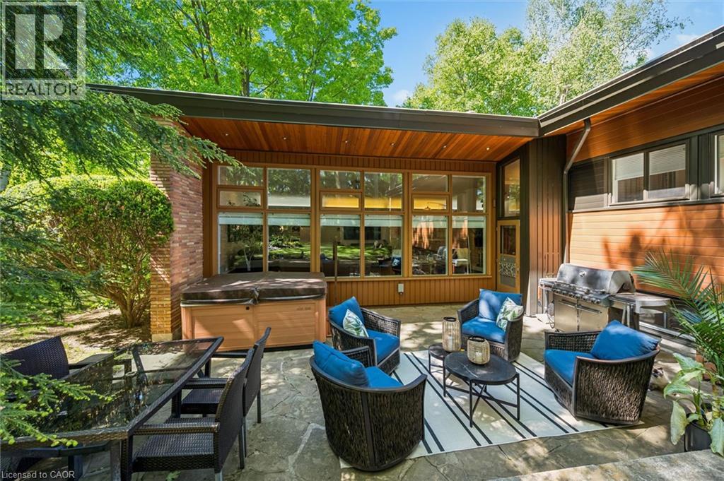 16 PARKWOOD Drive - 39