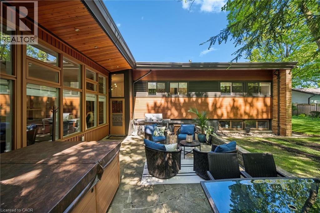 16 PARKWOOD Drive - 40
