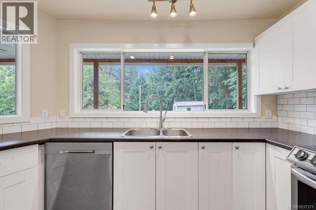 8996 Chemainus Rd - 20