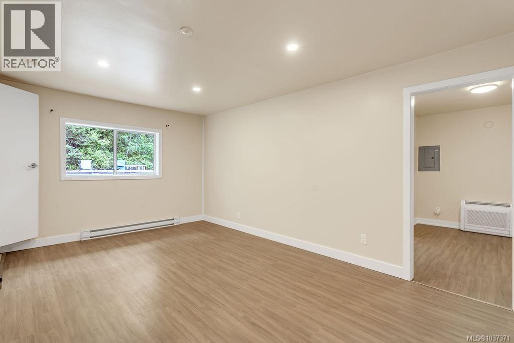 8996 Chemainus Rd - 49