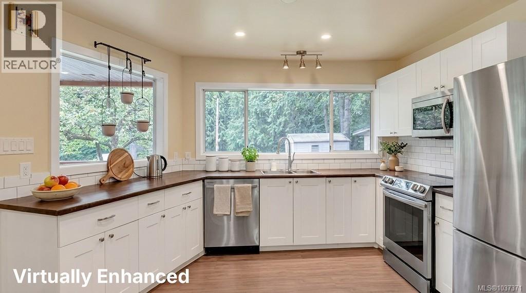 8996 Chemainus Rd - 14