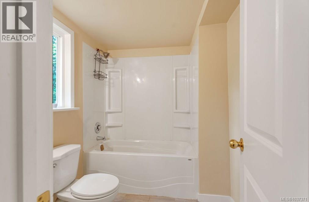 8996 Chemainus Rd - 32