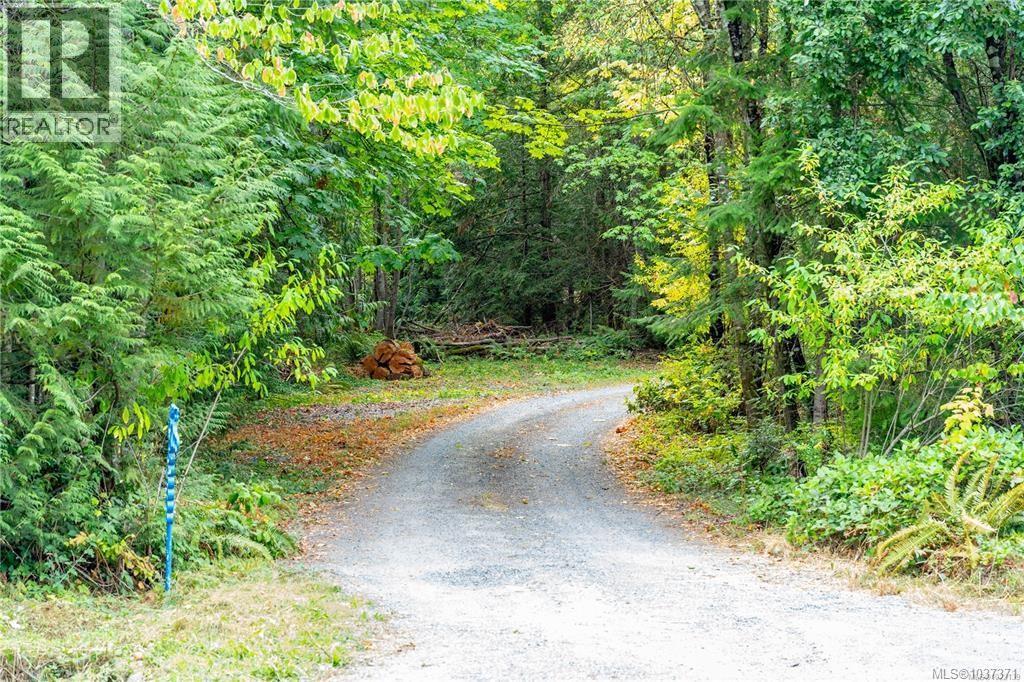 8996 Chemainus Rd - 76
