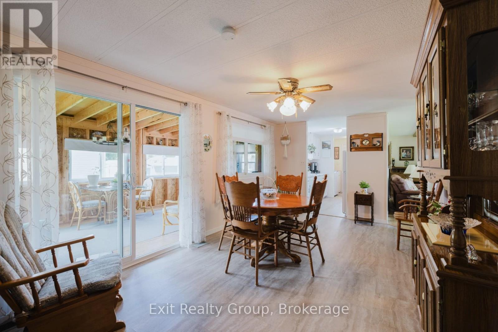 #172 63 WHITES ROAD - 10