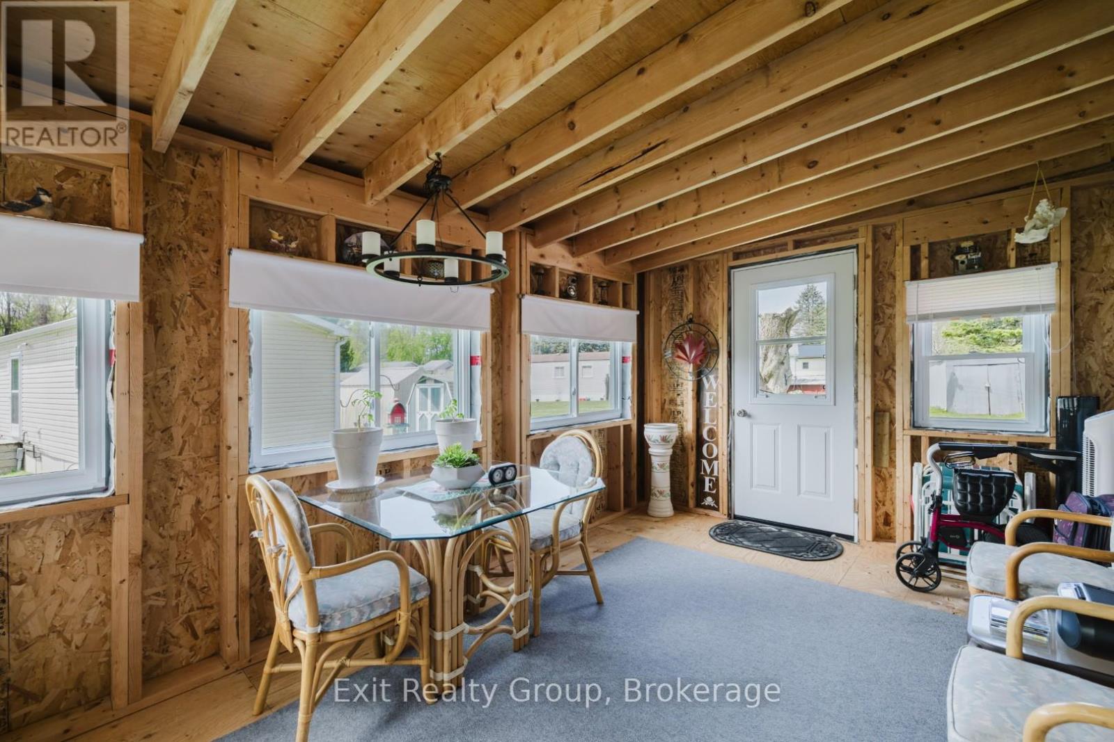 #172 63 WHITES ROAD - 12