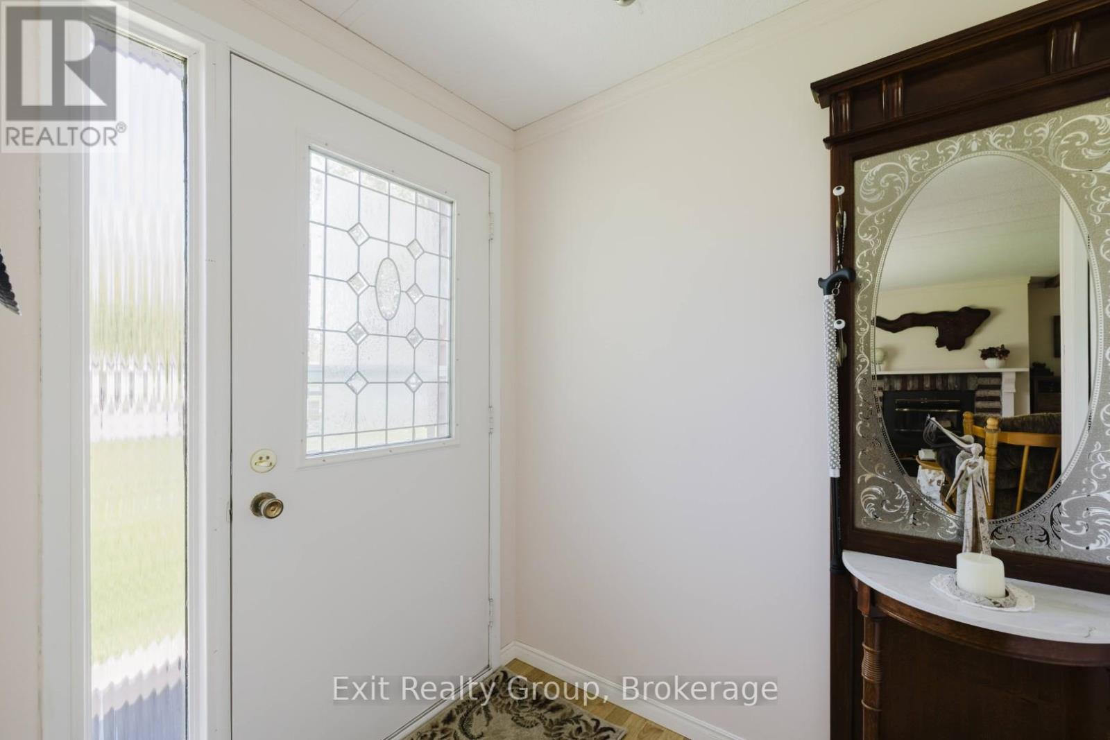 #172 63 WHITES ROAD - 16