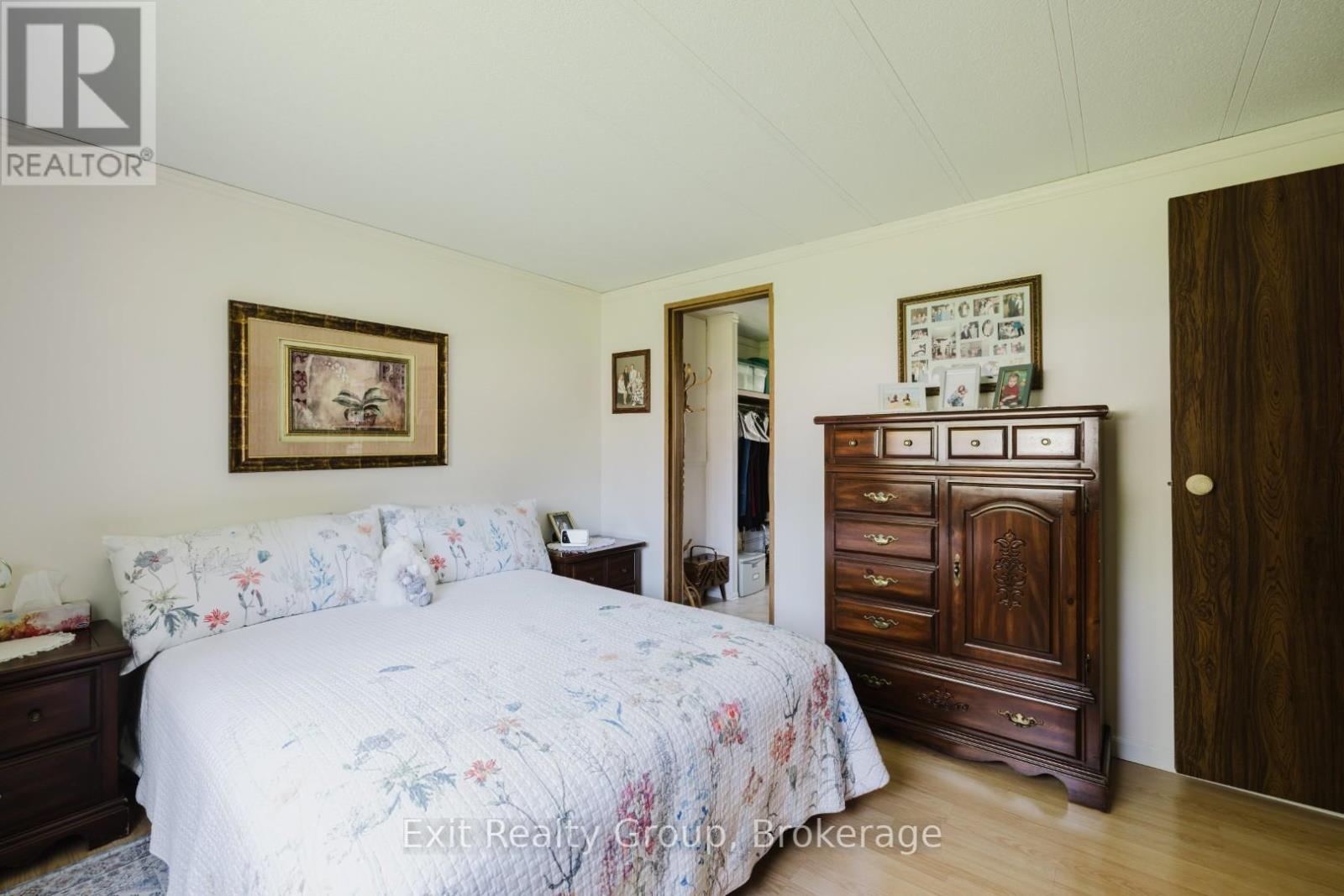 #172 63 WHITES ROAD - 19