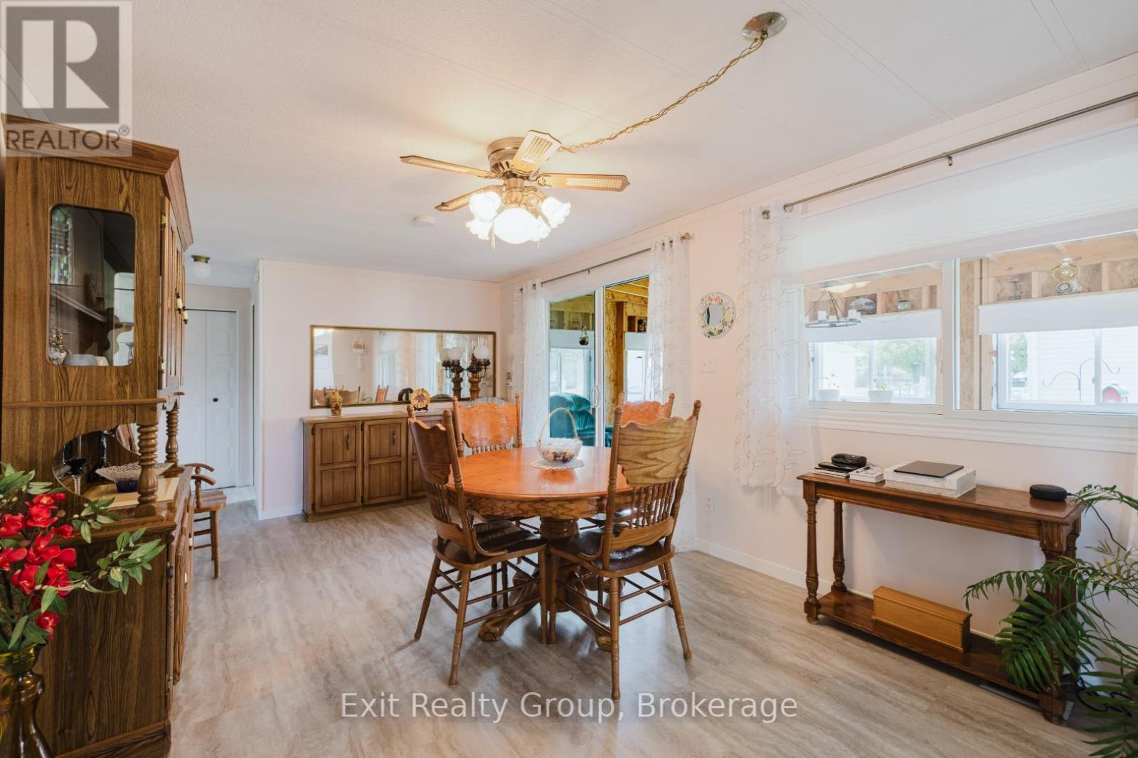 #172 63 WHITES ROAD - 9