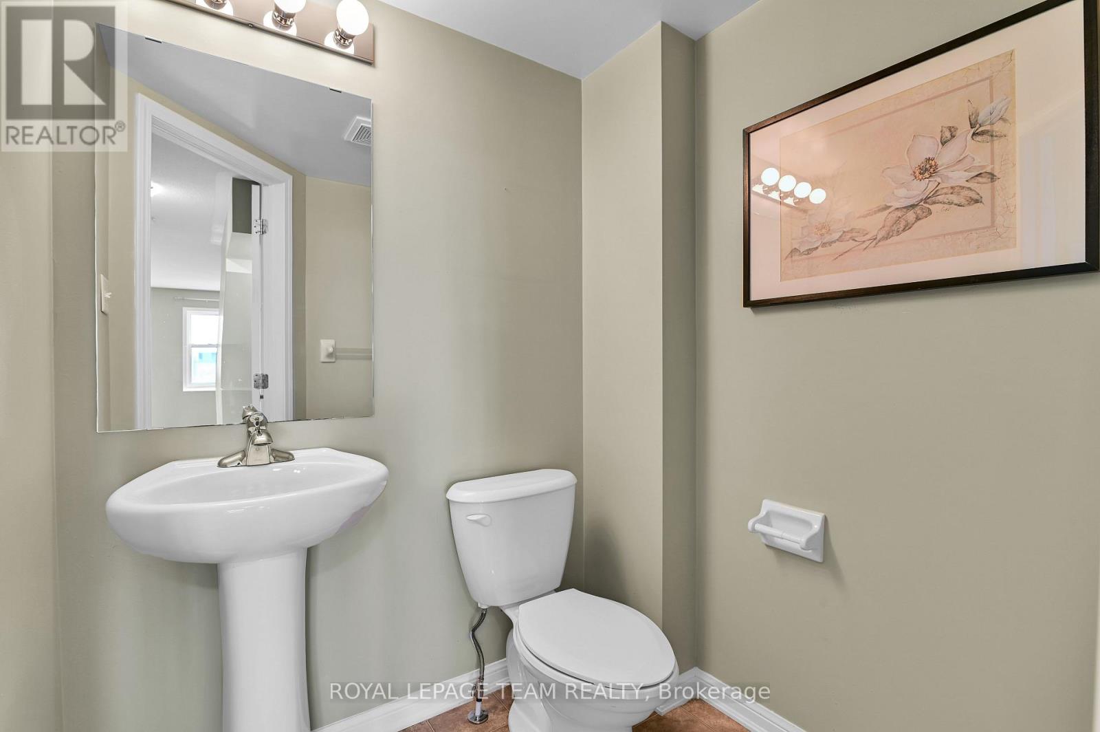 2 Bed, 3 Bath House for Rent in Ottawa – 774 SANIBEL PRIVATE, Ottawa – MLS# X13224064 - Image 25