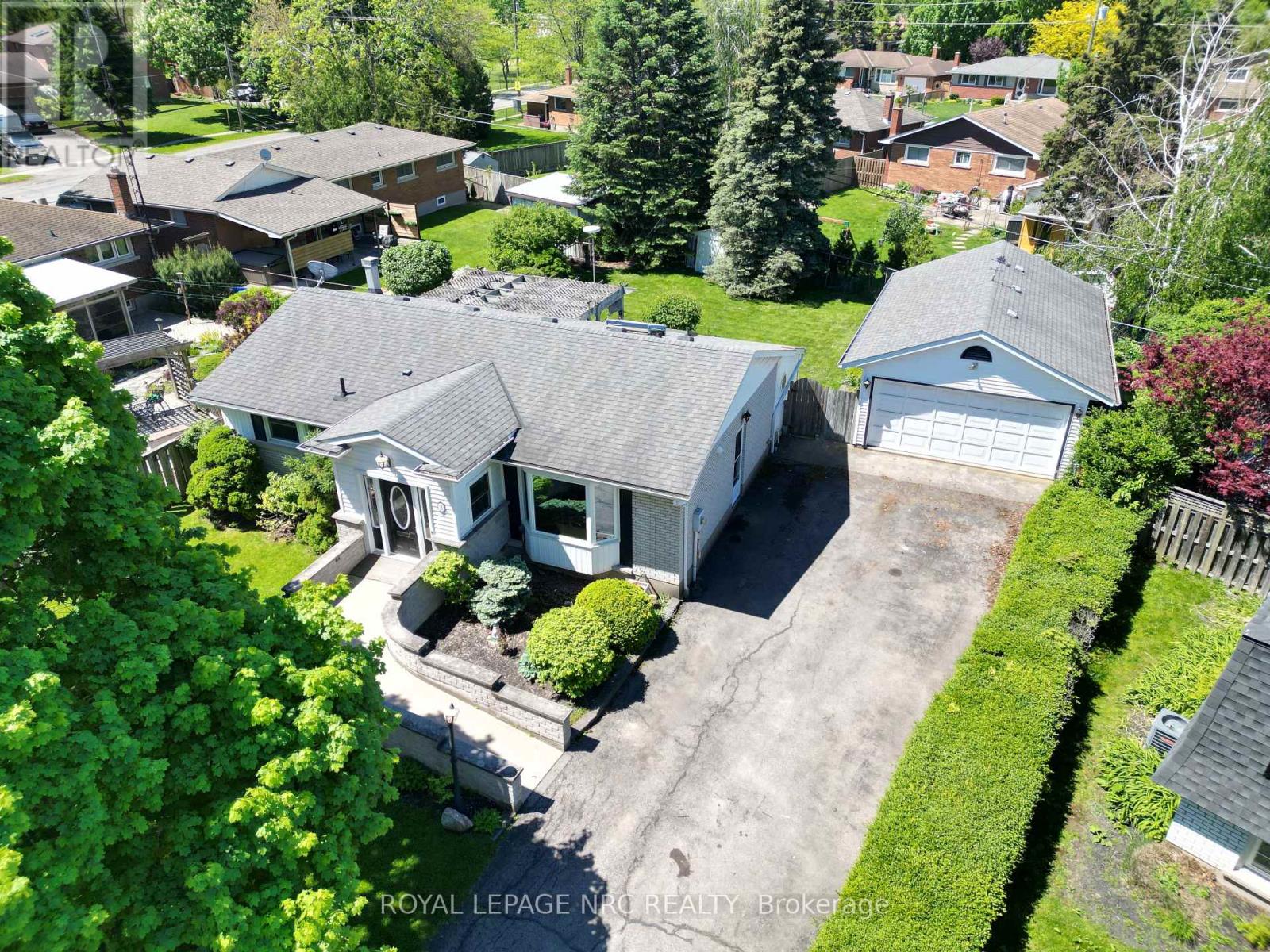 3 MONIQUE CRESCENT - 2