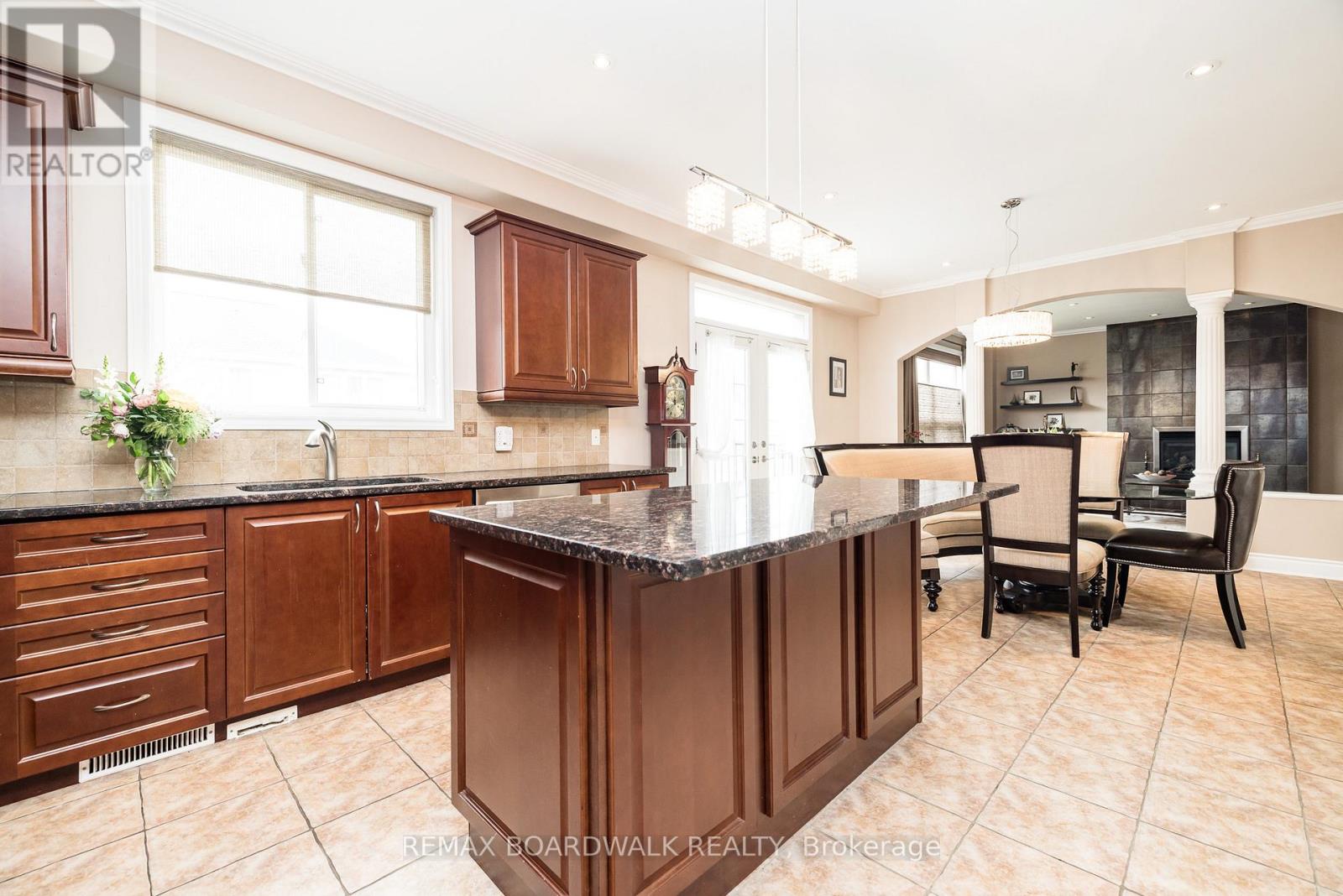 415 LANDSWOOD WAY - 12