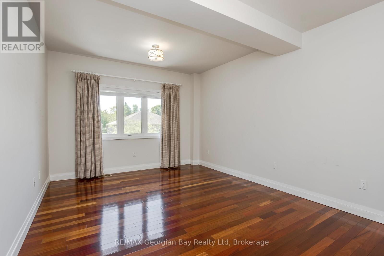 432 SHEWFELT CRESCENT - 21