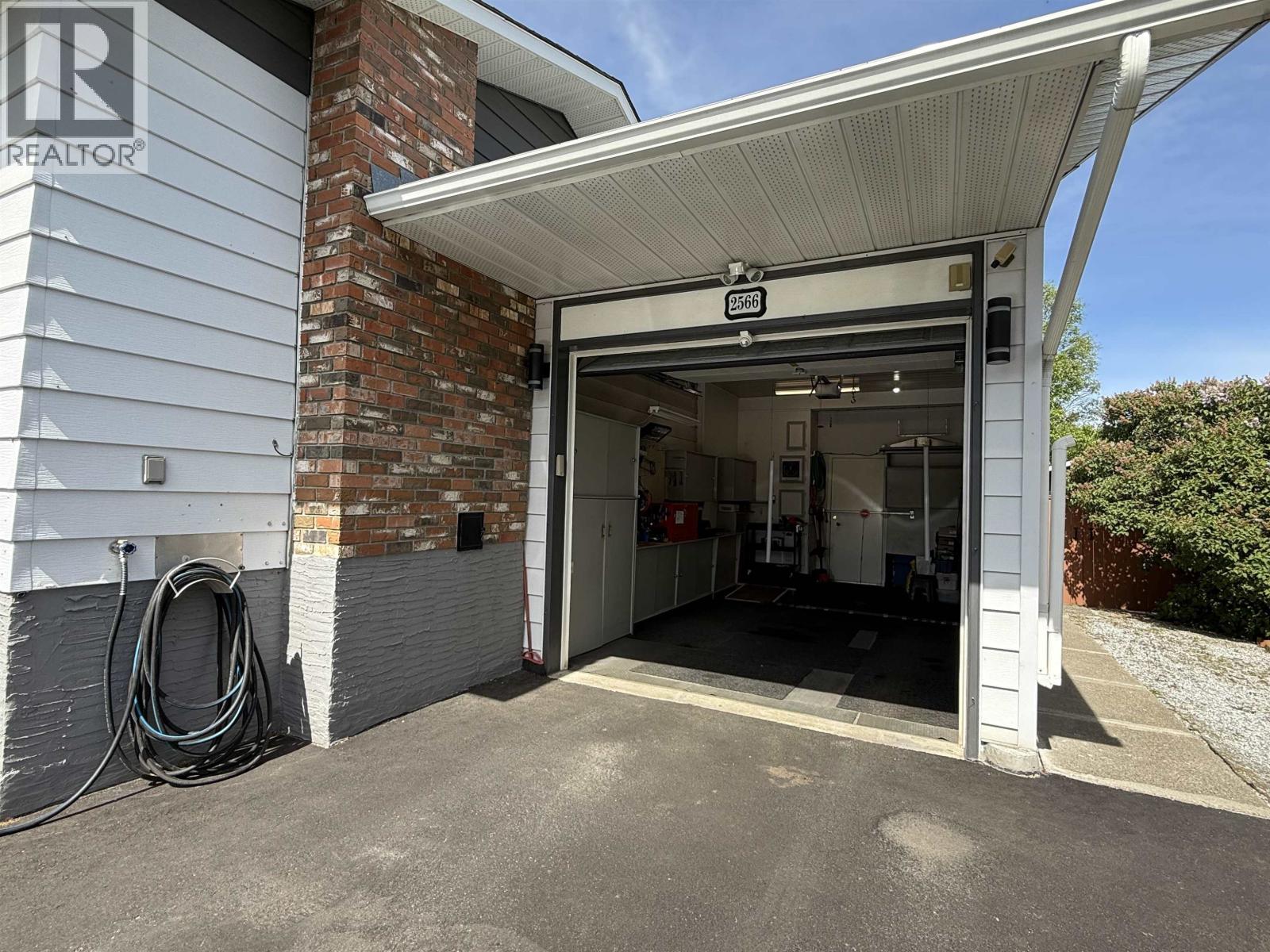 2566 COYLE STREET - 26