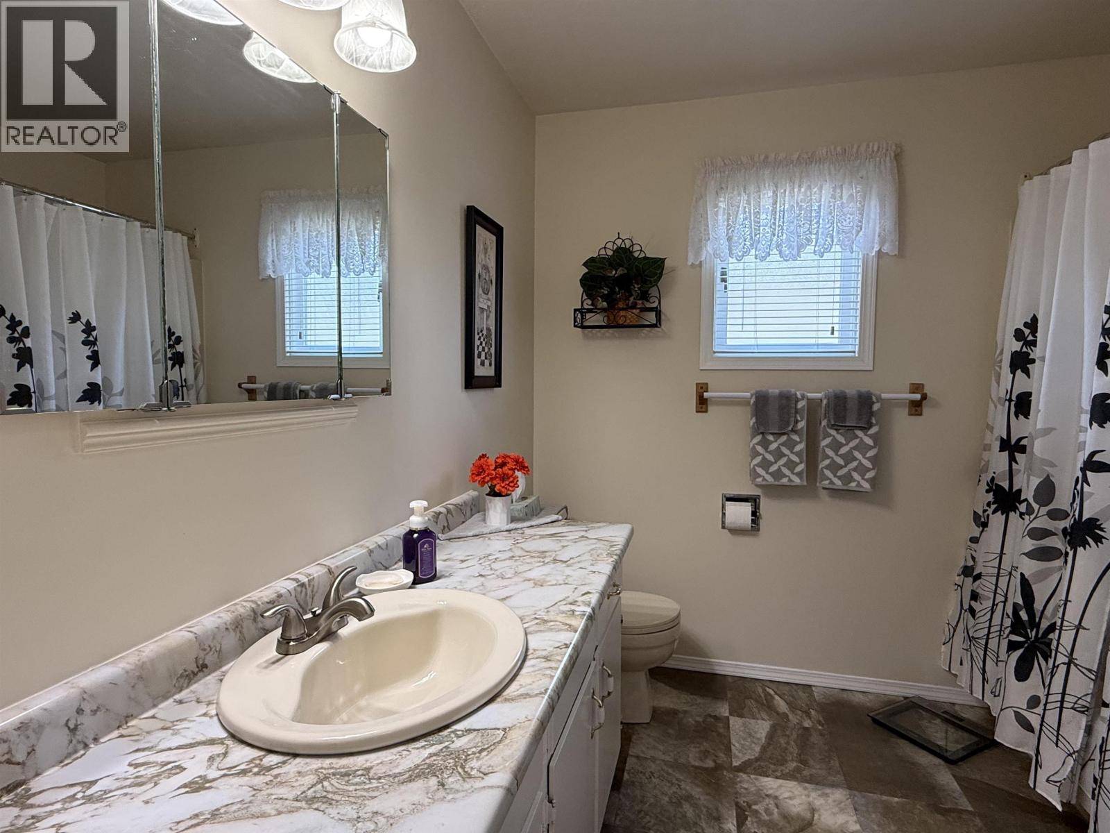 2566 COYLE STREET - 16
