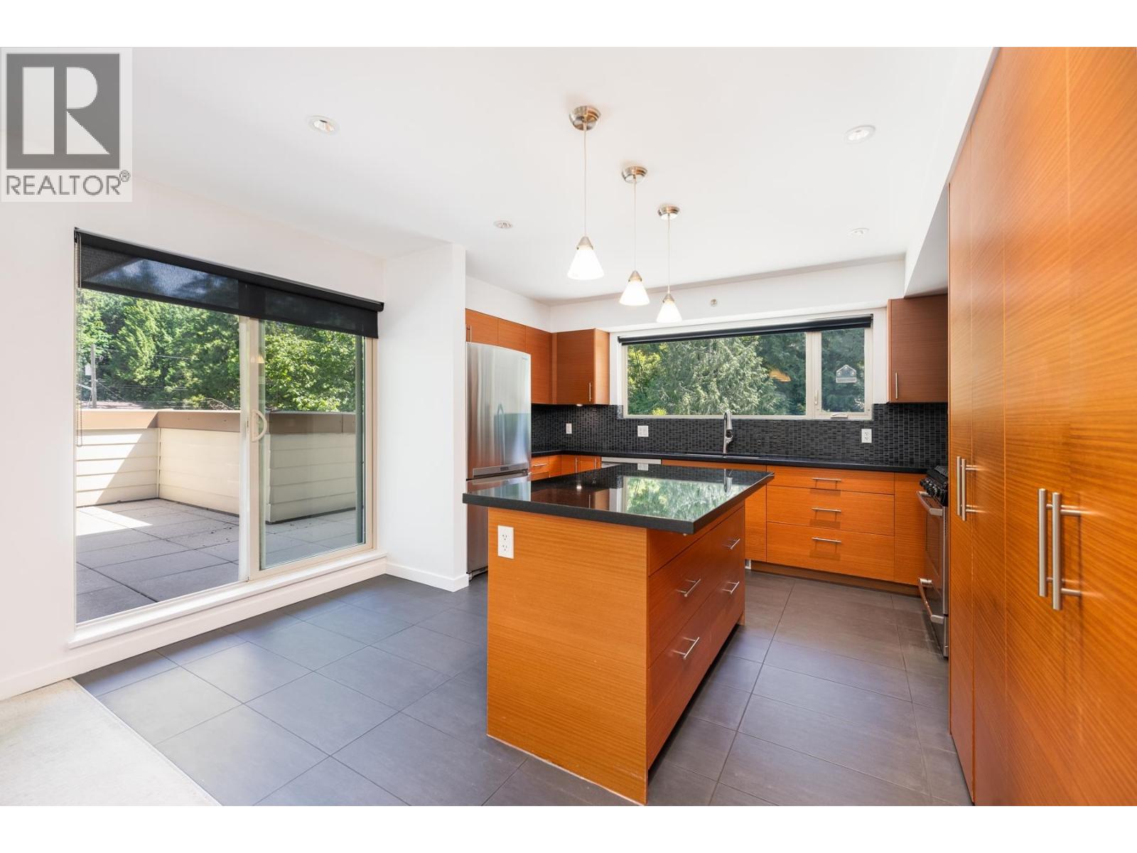 PH2 2832 CAPILANO ROAD, North Vancouver